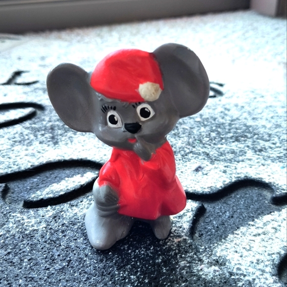 Vintage 1980s Hand Painted Holiday Mouse Mrs. Claus Ceramic Figurine 3.5" - Picture 1 of 7
